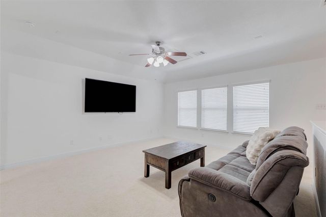 38 S Pinto Point Circle, The Woodlands, TX 77389