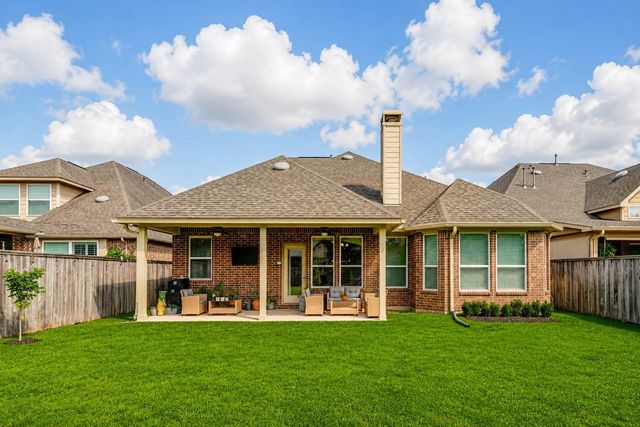 38 S Pinto Point Circle, The Woodlands, TX 77389