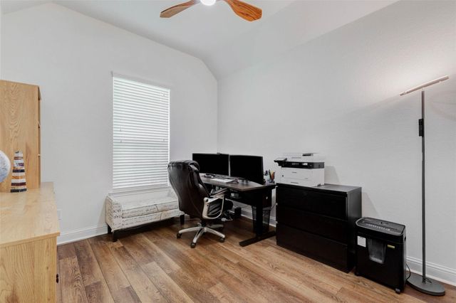 38 S Pinto Point Circle, The Woodlands, TX 77389