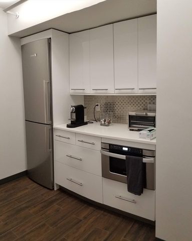 10 Rogers St 120+121, Cambridge, MA 02142