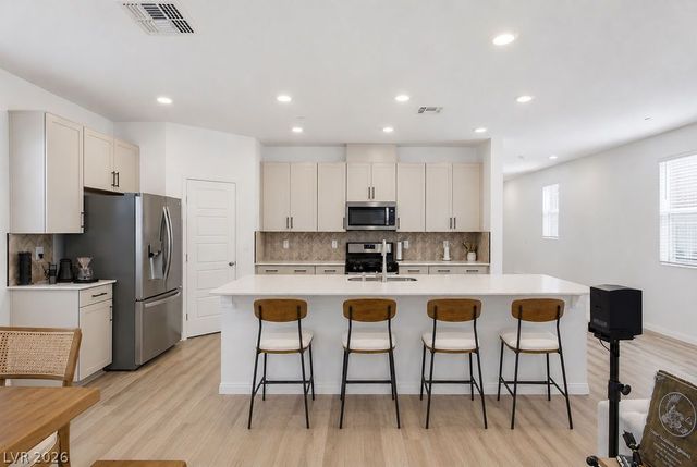 9343 Franconia Avenue, Las Vegas, NV 89149