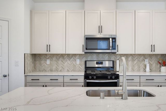 9343 Franconia Avenue, Las Vegas, NV 89149