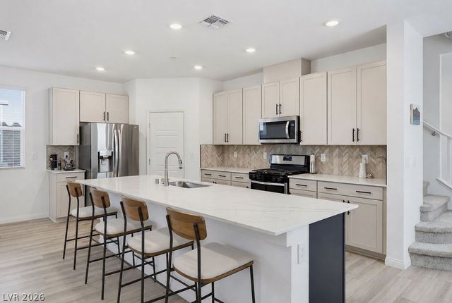 9343 Franconia Avenue, Las Vegas, NV 89149