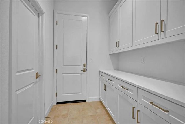 109 Jayhawk, Irvine, CA 92602
