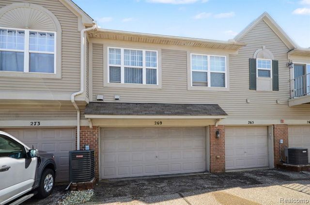 269 Wright Street 67, Wixom, MI 48393