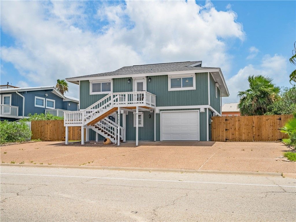 1855 Bay Shore Dr, Rockport, TX 78382 — photo 4