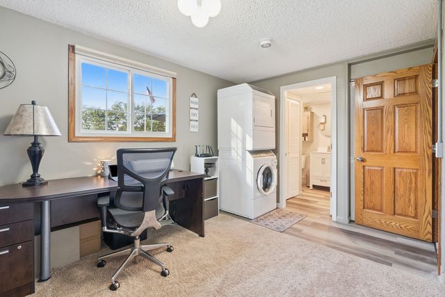 1002 W 17th Street, Vinton, IA 52349