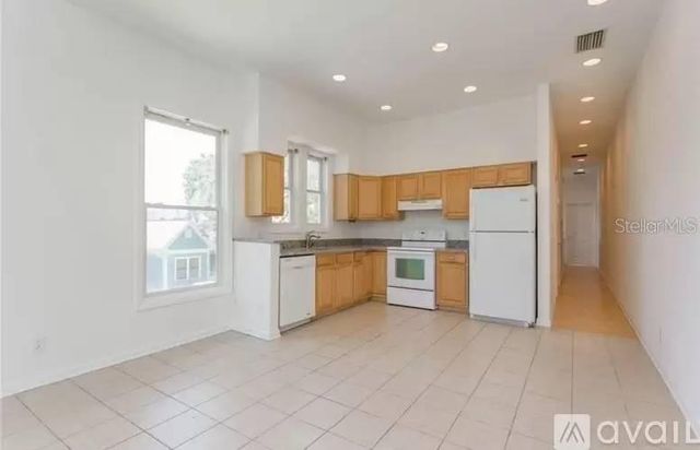 2006 E 4TH AVENUE, Tampa, FL 33605