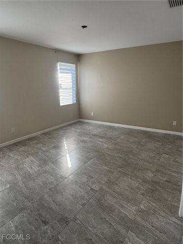 1004 Diplomat PKWY W, Cape Coral, FL 33993