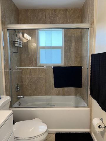 2415 Grant St, Hollywood, FL 33020