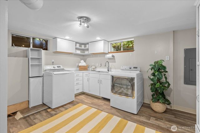 8327 24th Avenue NW, Seattle, WA 98117