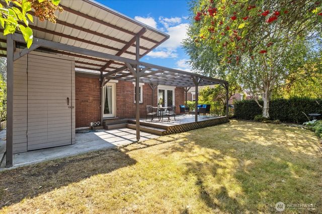 8327 24th Avenue NW, Seattle, WA 98117