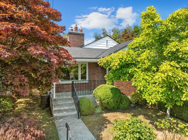 8327 24th Avenue NW, Seattle, WA 98117