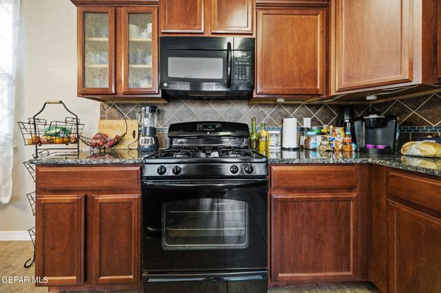 13234 EMERALD RIVER Street, Horizon City, TX 79928
