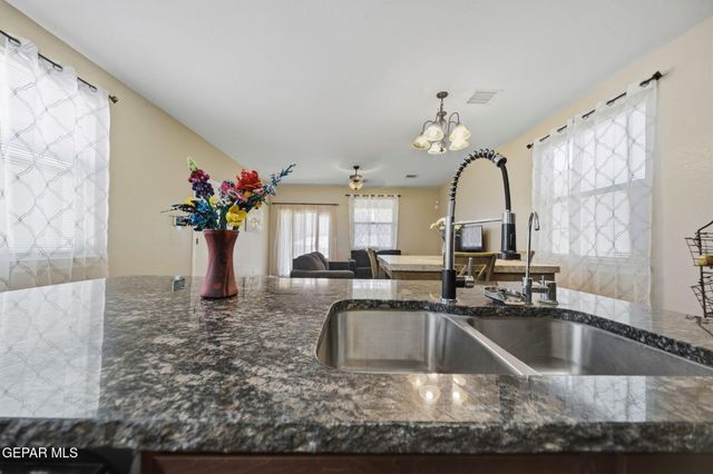 13234 EMERALD RIVER Street, Horizon City, TX 79928