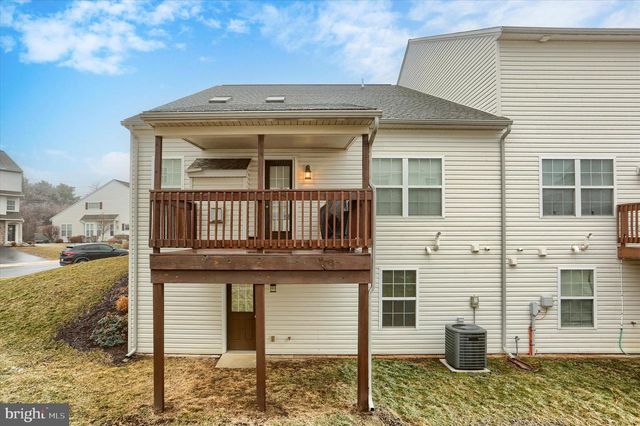 2301 MANDARIN CT, Harrisburg, PA 17110