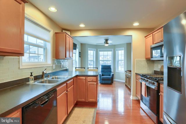 2301 MANDARIN CT, Harrisburg, PA 17110