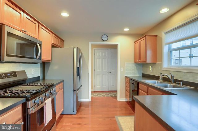 2301 MANDARIN CT, Harrisburg, PA 17110