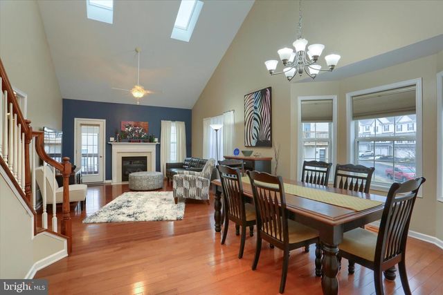 2301 MANDARIN CT, Harrisburg, PA 17110