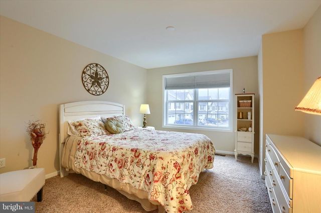 2301 MANDARIN CT, Harrisburg, PA 17110