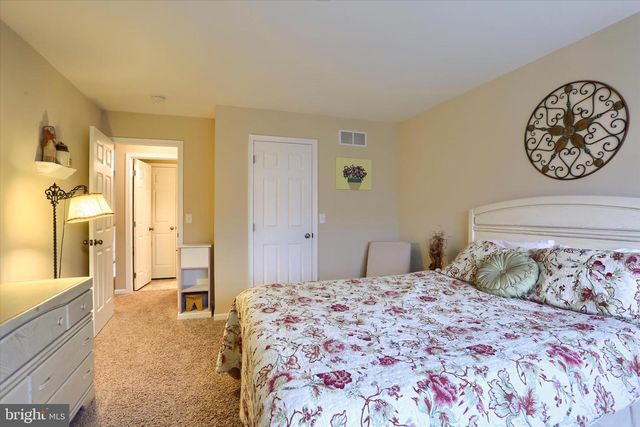 2301 MANDARIN CT, Harrisburg, PA 17110