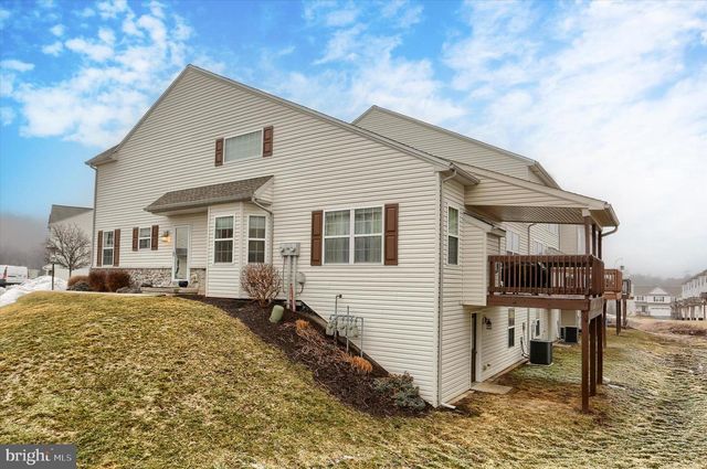 2301 MANDARIN CT, Harrisburg, PA 17110