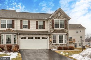 2301 MANDARIN CT, Harrisburg, PA 17110