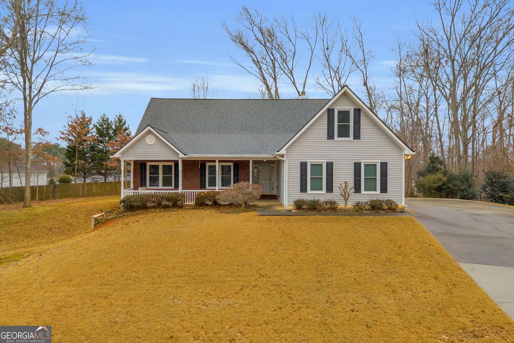 450 Charlyne Way, Dacula, GA 30019