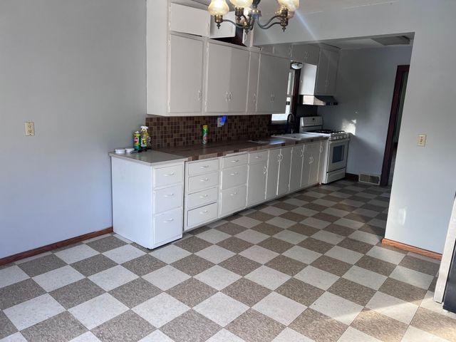 1712 University Drive SE, Saint Cloud, MN 56304