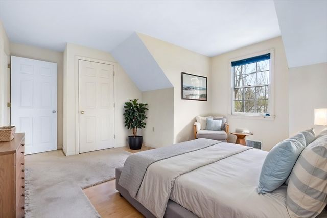 15 Stillwater Rd, Methuen, MA 01844