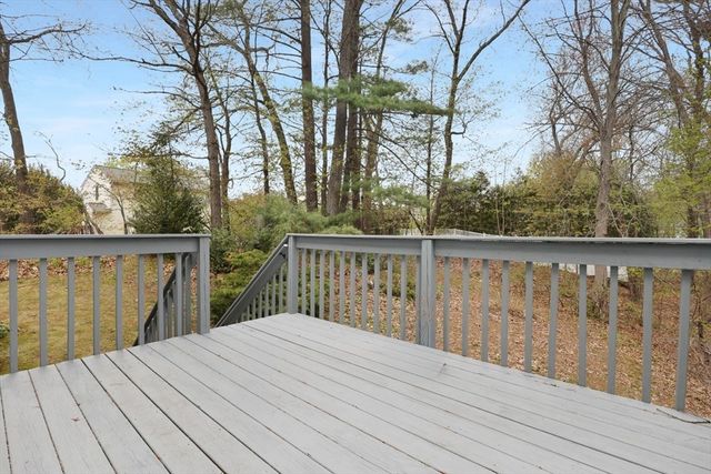 15 Stillwater Rd, Methuen, MA 01844