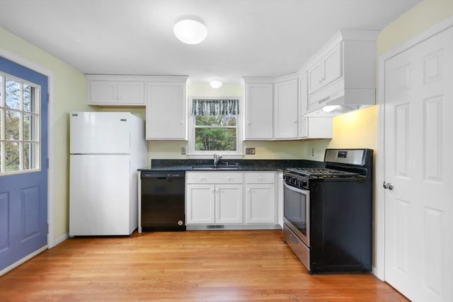 15 Stillwater Rd, Methuen, MA 01844