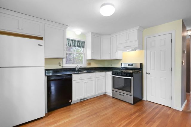 15 Stillwater Rd, Methuen, MA 01844