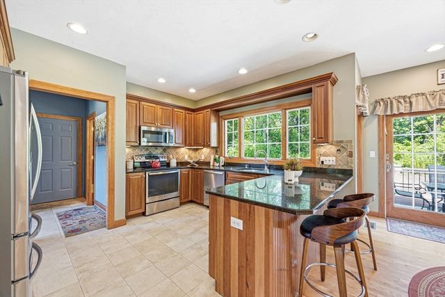 5 Cobb Ln., Littleton, MA 01460