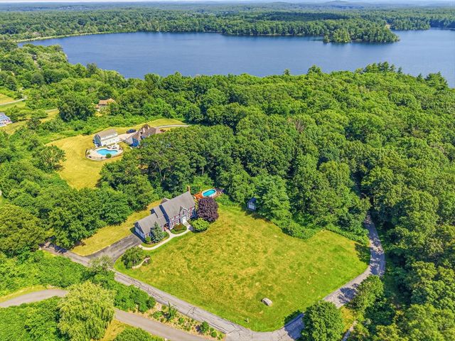 5 Cobb Ln., Littleton, MA 01460
