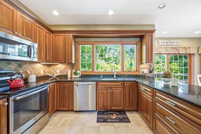5 Cobb Ln., Littleton, MA 01460