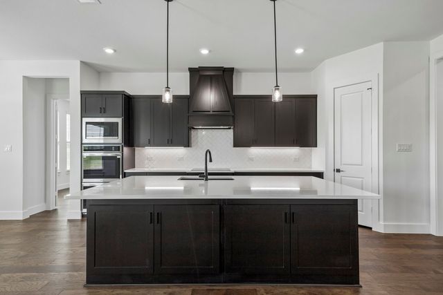 4830 Matador Ranch Road, Waxahachie, TX 75165