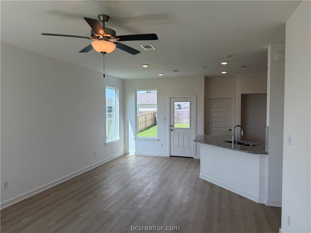 109 Womble Loop, Caldwell, TX 77836 — photo 3