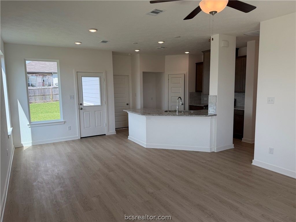 109 Womble Loop, Caldwell, TX 77836 — photo 4