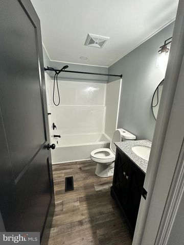 41 REDWOOD LANE, Carlisle, PA 17015