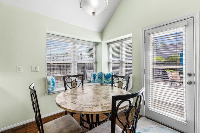 312 Summer Haven Circle, League City, TX 77573