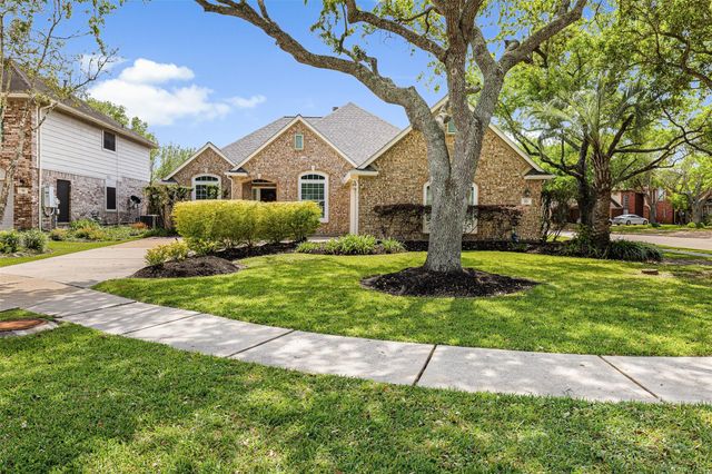 312 Summer Haven Circle, League City, TX 77573