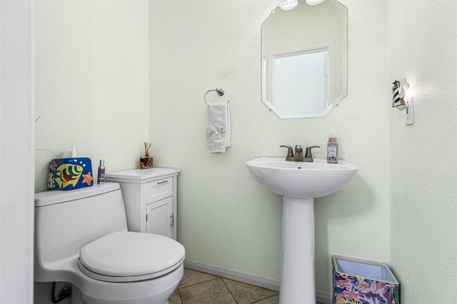 312 Summer Haven Circle, League City, TX 77573