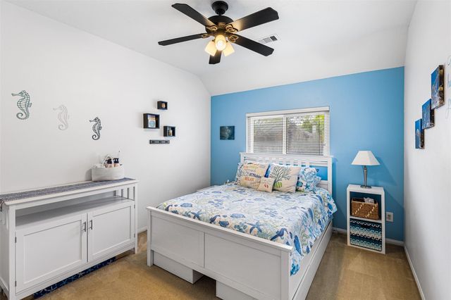 312 Summer Haven Circle, League City, TX 77573