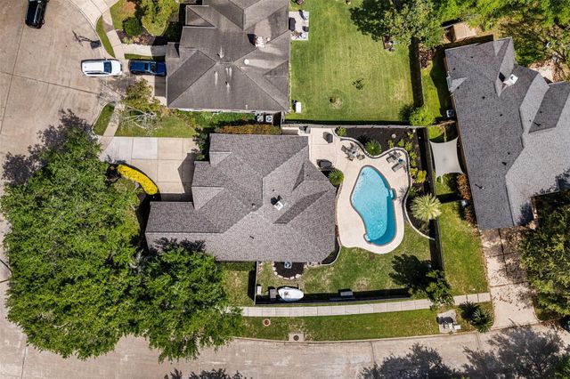 312 Summer Haven Circle, League City, TX 77573