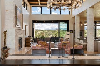 8 Camino Villenos, Santa Fe, NM 87506