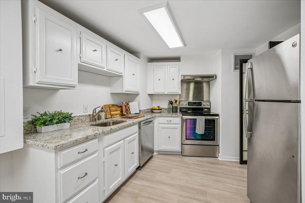 Image 20 of property listing at 4601 N PARK AVE #210K, Chevy Chase, MD 20815