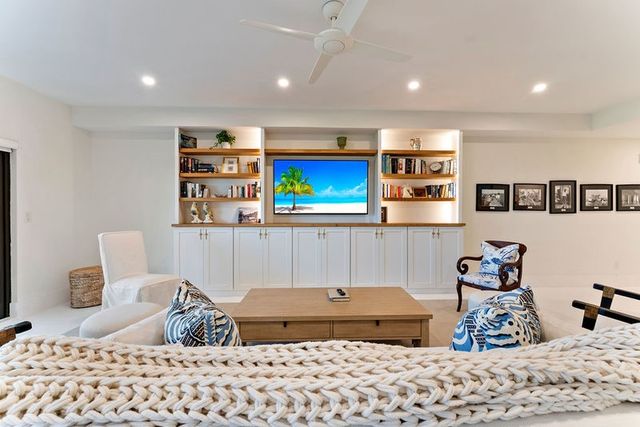 1616 Ocean Drive 107, Vero Beach, FL 32963