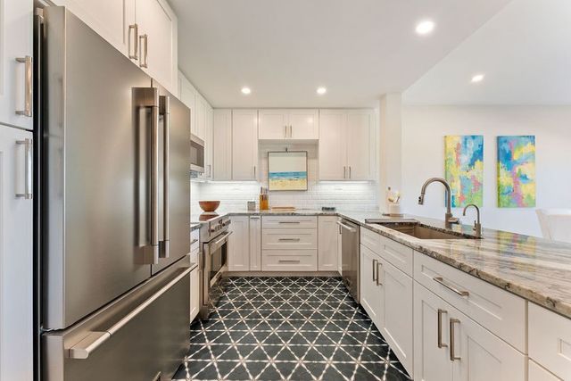 1616 Ocean Drive 107, Vero Beach, FL 32963
