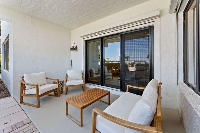 1616 Ocean Drive 107, Vero Beach, FL 32963